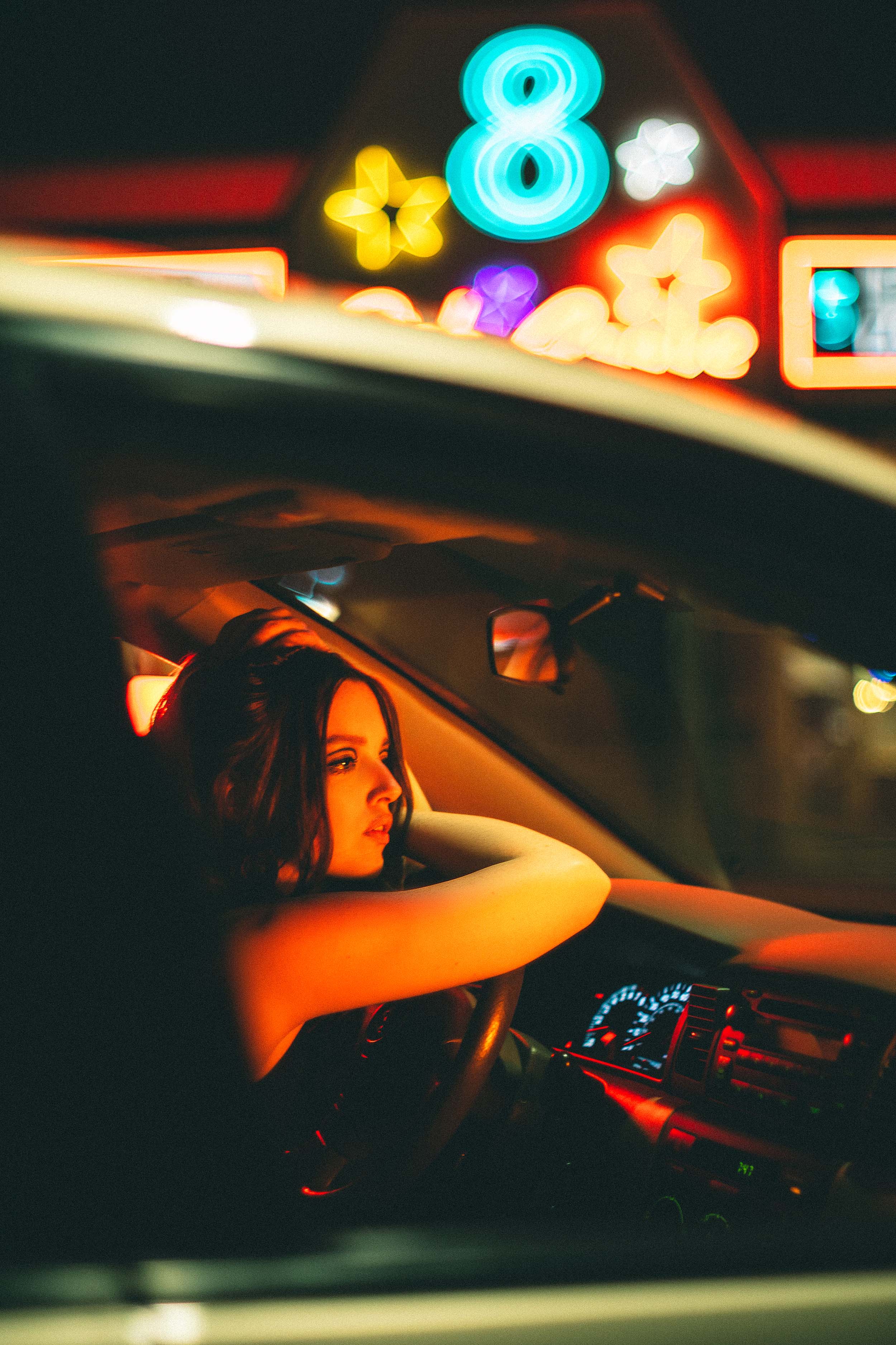 Cinematic Portraits with Vintage Flair by a Movie Theater — photograph 15 of 35